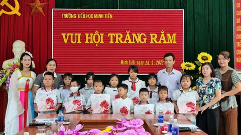 Trường Tiểu học Minh Tiến tổ chức vui Tết Trung Thu cho các em học sinh